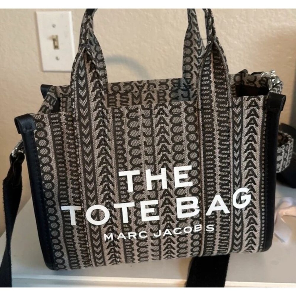 The Tote Bag - Marc Jacobs
